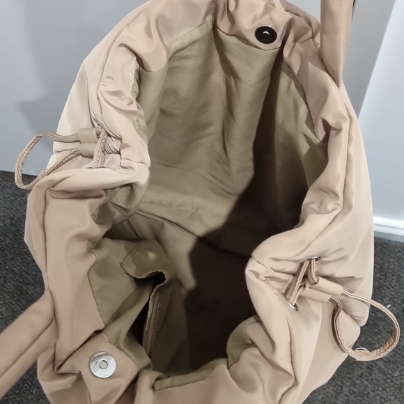 Country Road 2021 Season Drawstring Bag - Picture 3 of 3